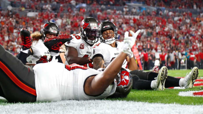 The Bucs' defense is getting some serious firepower back for the Wild Card matchup against the Eagles.